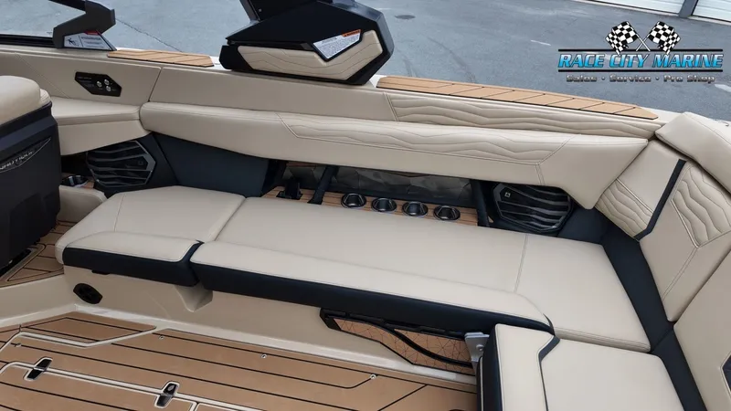 Slide: The Image of Nautique G25 2026 - 52