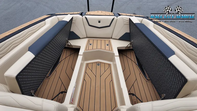 Slide: The Image of Nautique G25 2026 - 57