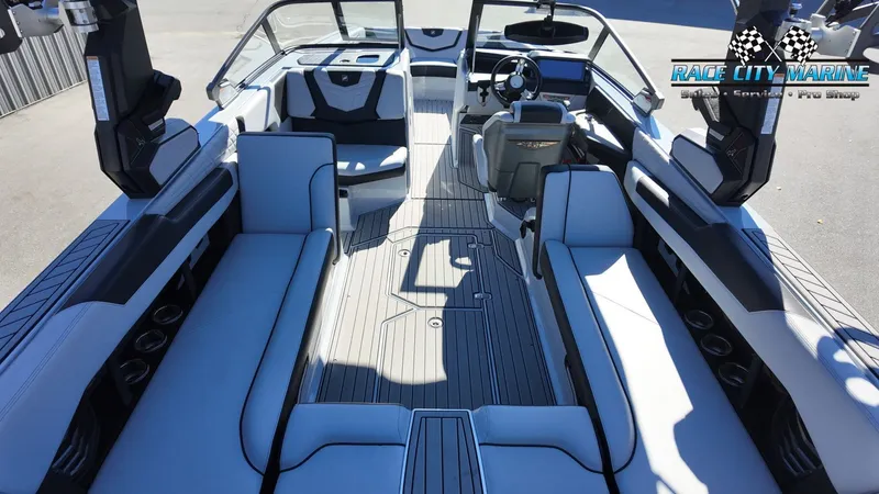 Slide: The Image of Nautique G25 2022 - 28