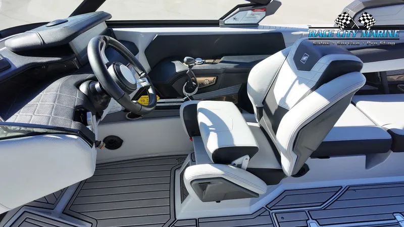 Slide: The Image of Nautique G25 2022 - 29