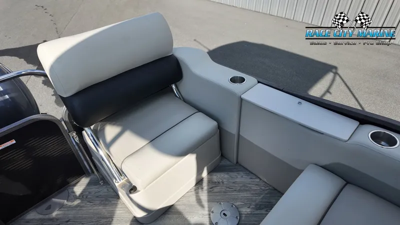 Slide: The Image of Manitou OASIS 23 SR VP 2017 - 24