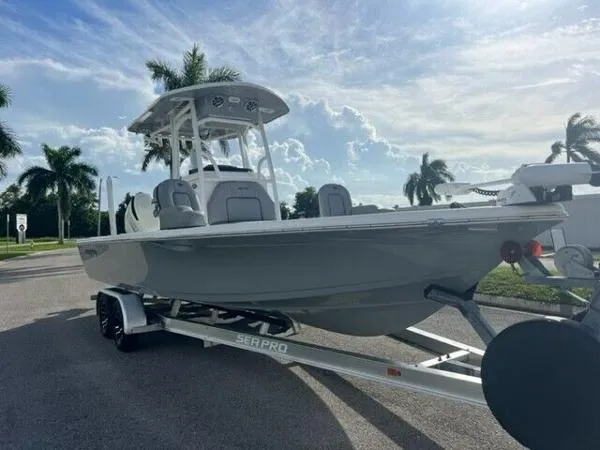 Slide: The Image of Sea Pro 248 Bay 2021 - 11