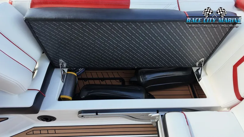 Slide: The Image of Nautique G23 2016 - 48