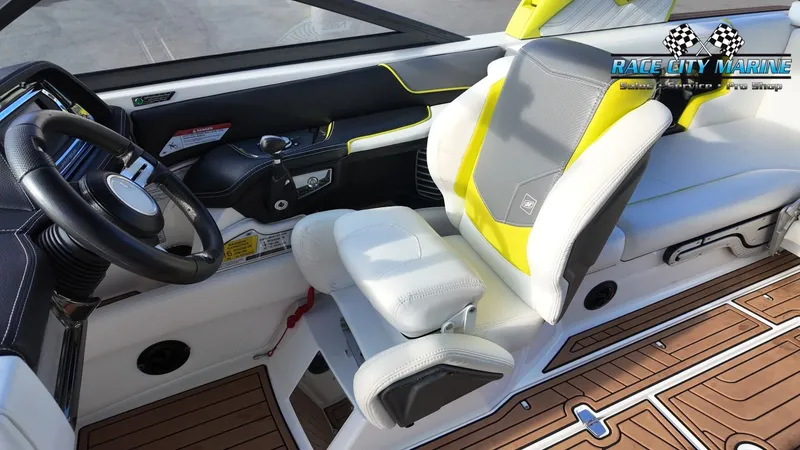 Slide: The Image of Nautique G23 2016 - 31