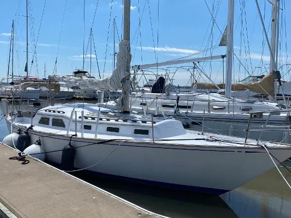 Slide: The Image of Raider 35 Sloop 1970 - 1