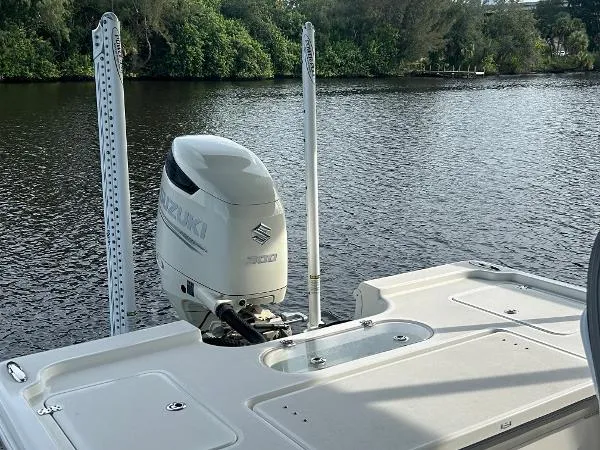 Slide: The Image of Sea Pro 248 2019 - 2
