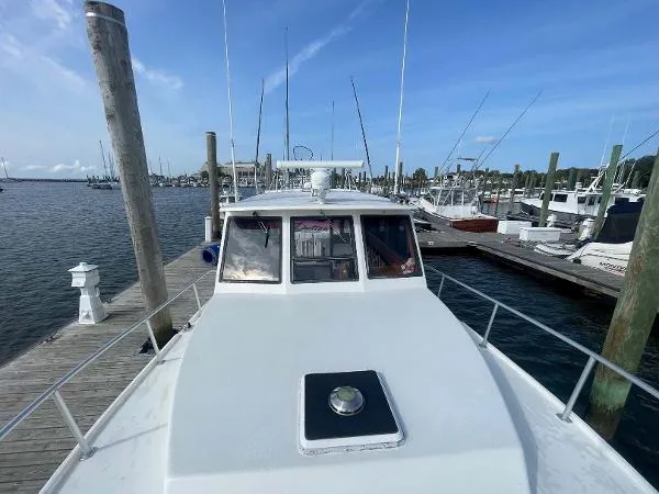 Slide: The Image of Wesmac 38 Pilothouse 1999 - 3