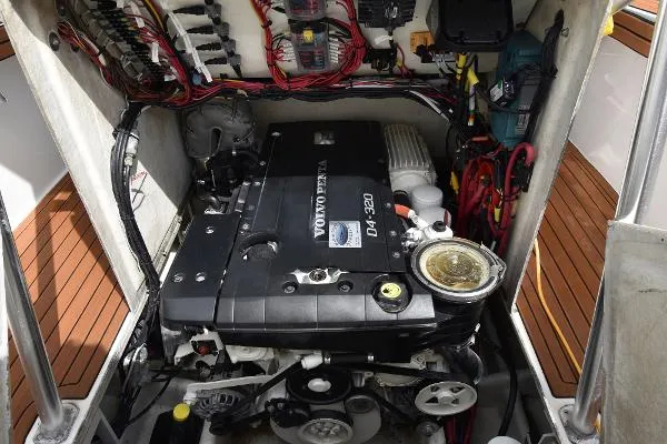 Slide: The Image of Bimini 24 Center Console 2009 - 11