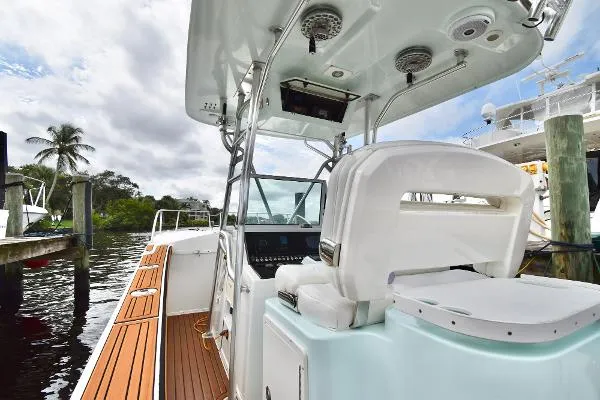 Slide: The Image of Bimini 24 Center Console 2009 - 8