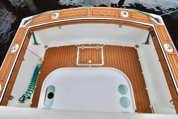 Slide: The Image of Bimini 24 Center Console 2009 - 9