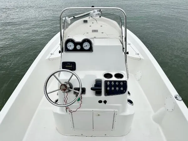 Slide: The Image of NauticStar 2110 Sport 2016 - 3