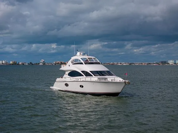 Slide: The Image of Lazzara Yachts 74 Motoryacht 2006 - 2