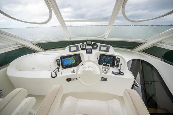 Slide: The Image of Lazzara Yachts 74 Motoryacht 2006 - 6