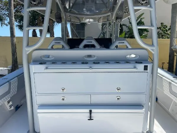 Slide: The Image of Contender 44 CB 2022 - 2