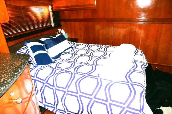 Slide: The Image of Carver Yachts 530 Voyager Pilothouse 2001 - 11