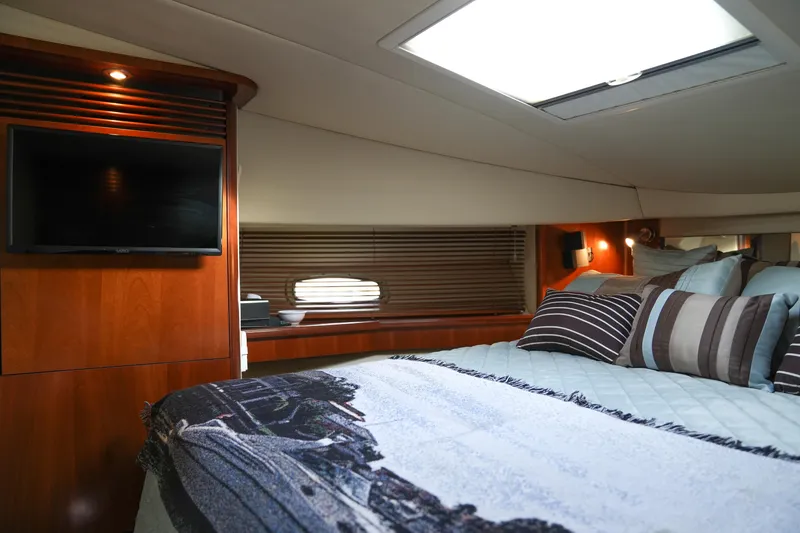 Slide: The Image of Sea Ray 48 Sundancer 2005 - 8