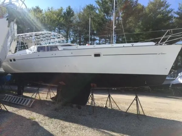 Slide: The Image of Wauquiez Pilot Saloon 40 2002 - 5