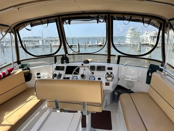 Slide: The Image of Mainship 390 Trawler 2001 - 5