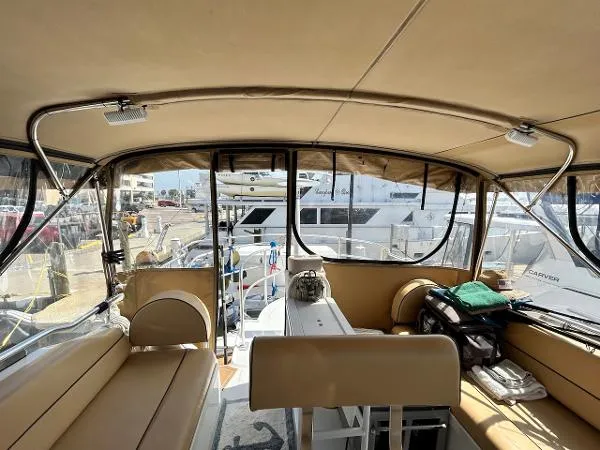 Slide: The Image of Mainship 390 Trawler 2001 - 7