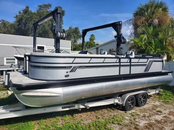 Slide: The Image of Viaggio LAGO 25U 2023 - 0