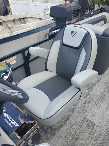 Slide: The Image of Viaggio LAGO 25U 2023 - 11