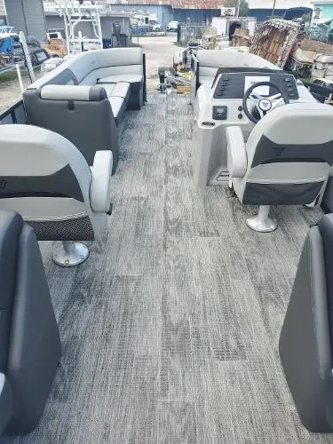 Slide: The Image of Viaggio LAGO 25U 2023 - 3
