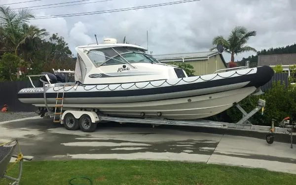 Slide: The Image of Protector 28 Targa 2006 - 0