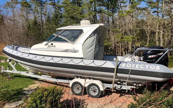 Slide: The Image of Protector 28 Targa 2006 - 2