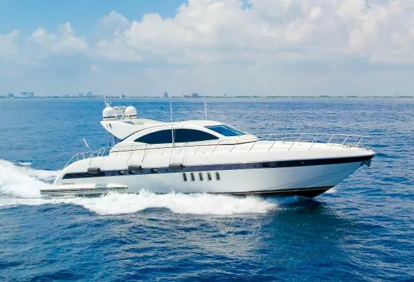 Slide: The Image of Mangusta 72 2001 - 5