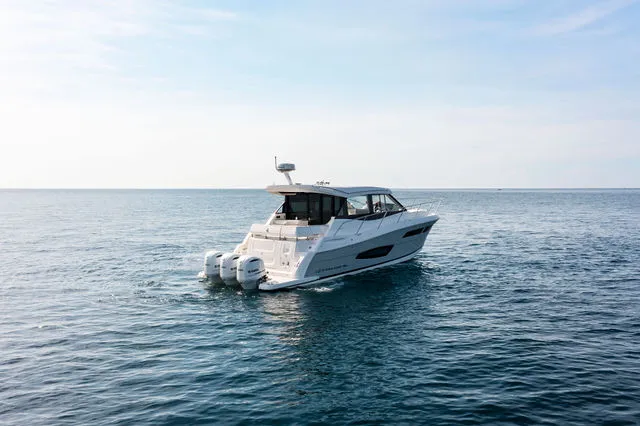 Slide: The Image of Regal 38 XO 2021 - 86