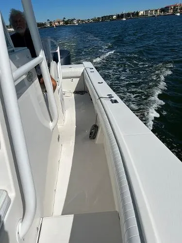 Slide: The Image of Regulator Marine 32 Forward Seating 2008 - 4