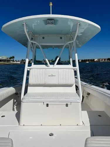 Slide: The Image of Regulator Marine 32 Forward Seating 2008 - 8