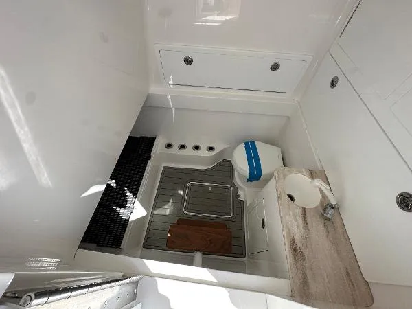 Slide: The Image of Valhalla Boatworks V-41 2021 - 7