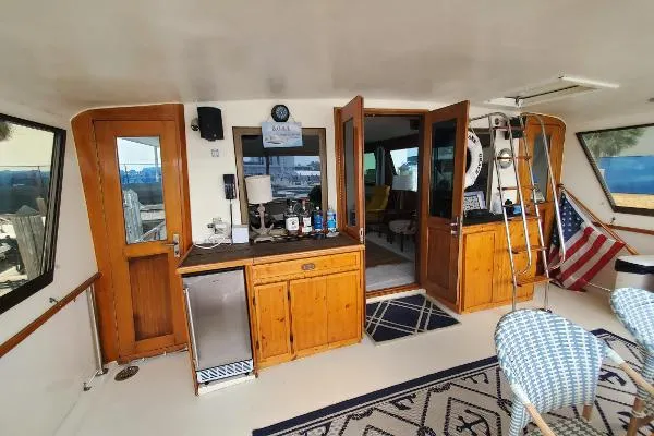 Slide: The Image of Hatteras 56 Motor Yacht 1981 - 3