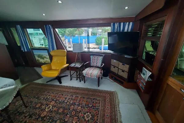 Slide: The Image of Hatteras 56 Motor Yacht 1981 - 8