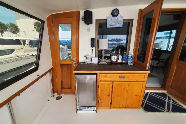 Slide: The Image of Hatteras 56 Motor Yacht 1981 - 9