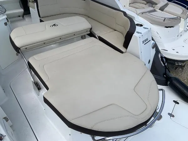 Slide: The Image of Monterey 295 Sport Yacht 2016 - 10