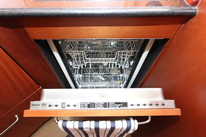 Slide: The Image of Huckins 56 Linwood 2006 - 34