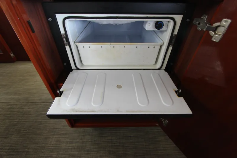 Slide: The Image of Huckins 56 Linwood 2006 - 35