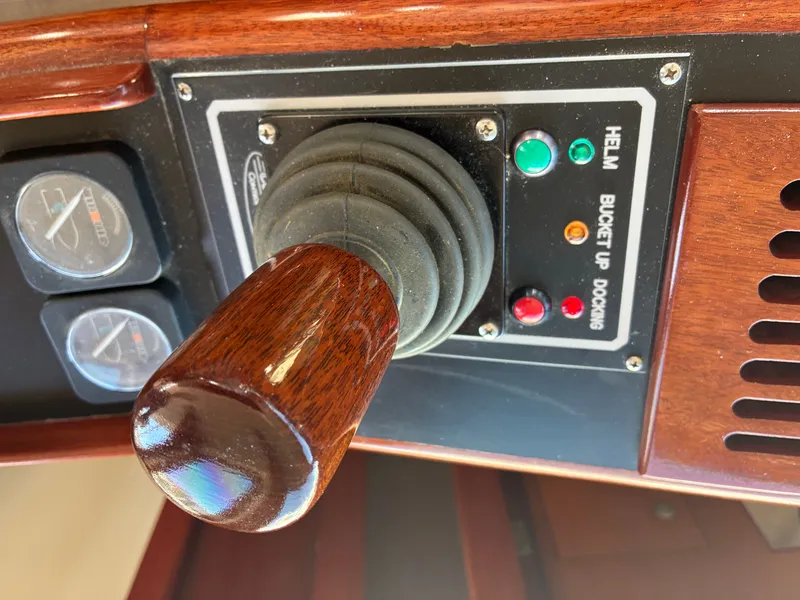 Slide: The Image of Huckins 56 Linwood 2006 - 8