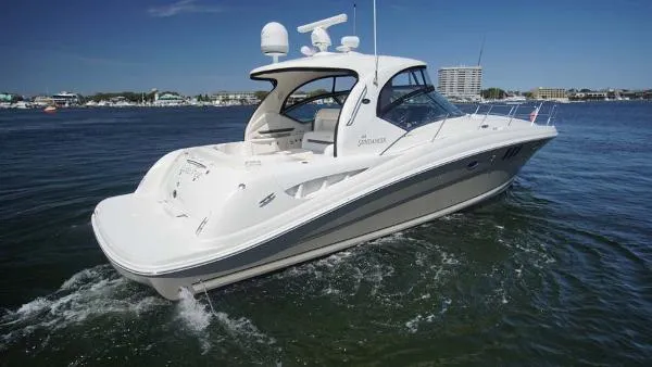 Slide: The Image of Sea Ray 44 Sundancer 2006 - 2