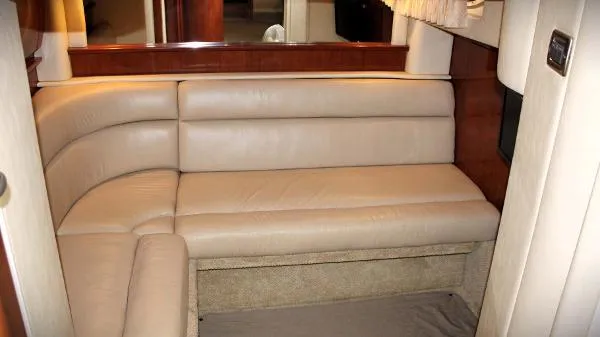 Slide: The Image of Sea Ray 44 Sundancer 2006 - 9