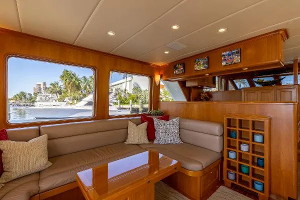 Slide: The Image of Offshore 72 Pilot House 2006 - 2