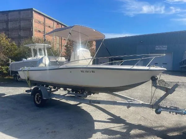 Slide: The Image of Sea Fox 192 Center Console 2002 - 8