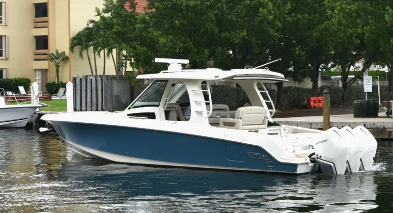 Slide: The Image of Boston Whaler 350 Realm 2020 - 0