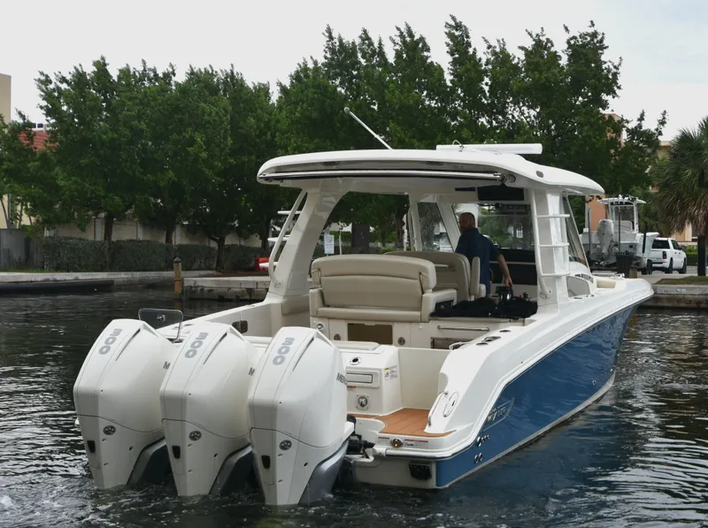 Slide: The Image of Boston Whaler 350 Realm 2020 - 8