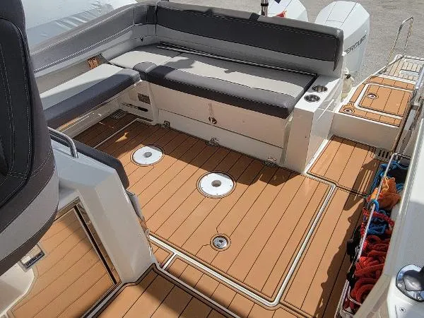 Slide: The Image of Jeanneau Leader 9.0 WA 2020 - 11