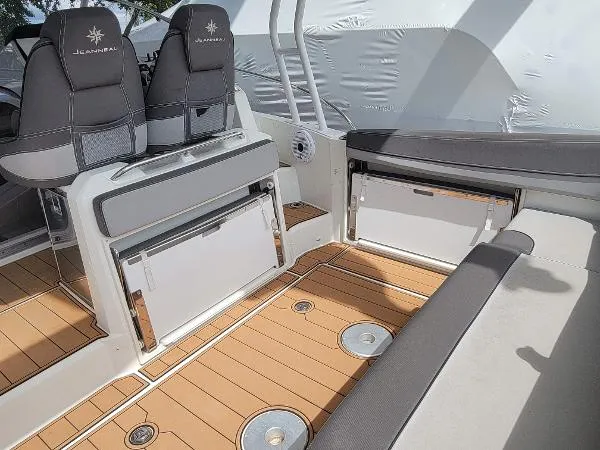 Slide: The Image of Jeanneau Leader 9.0 WA 2020 - 7