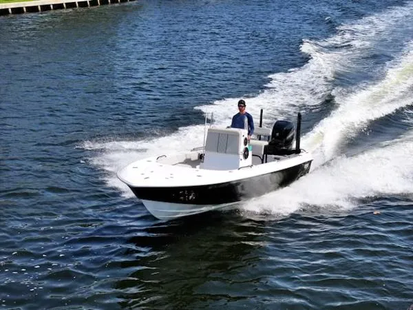 Slide: The Image of Contender 25 Bay 2017 - 3