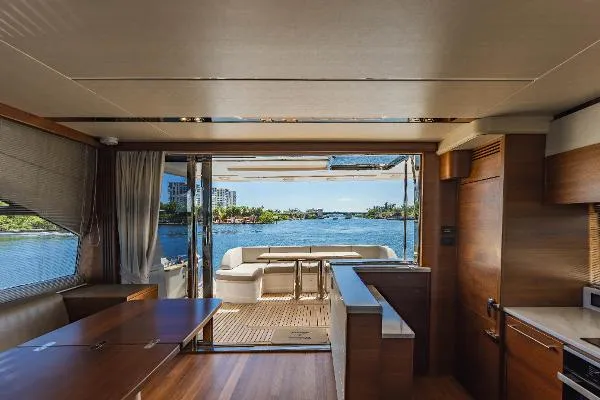 Slide: The Image of Princess 68 FLY 2018 - 2